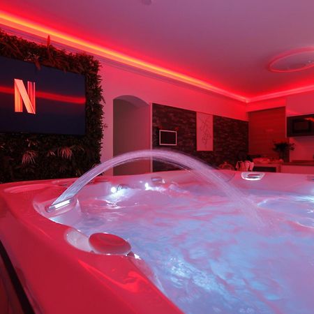 Casa Amor & Spa, Appartement Suite Jacuzzi & Piscine Chauffee Montfort-sur-Argens Esterno foto