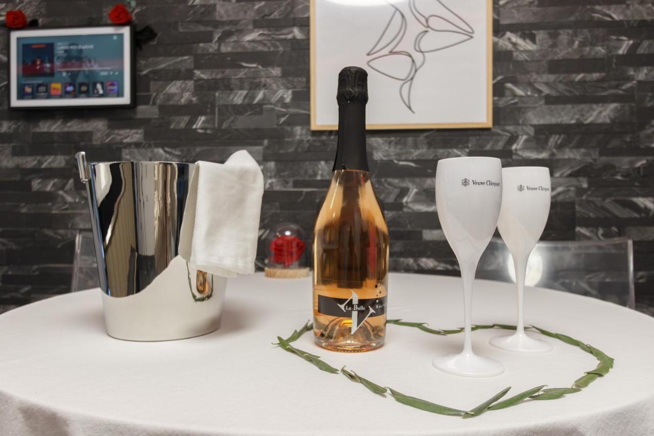 Casa Amor & Spa, Appartement Suite Jacuzzi & Piscine Chauffee Montfort-sur-Argens Esterno foto