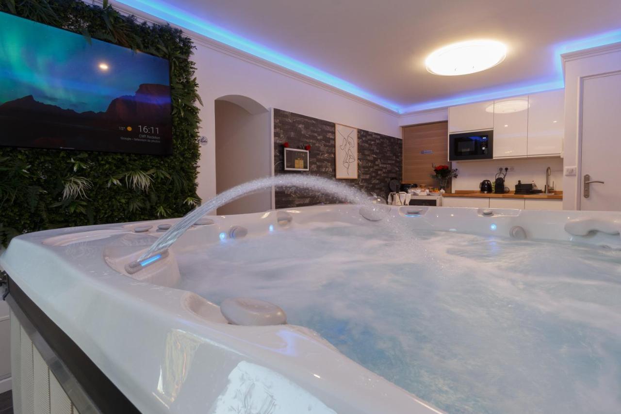Casa Amor & Spa, Appartement Suite Jacuzzi & Piscine Chauffee Montfort-sur-Argens Esterno foto
