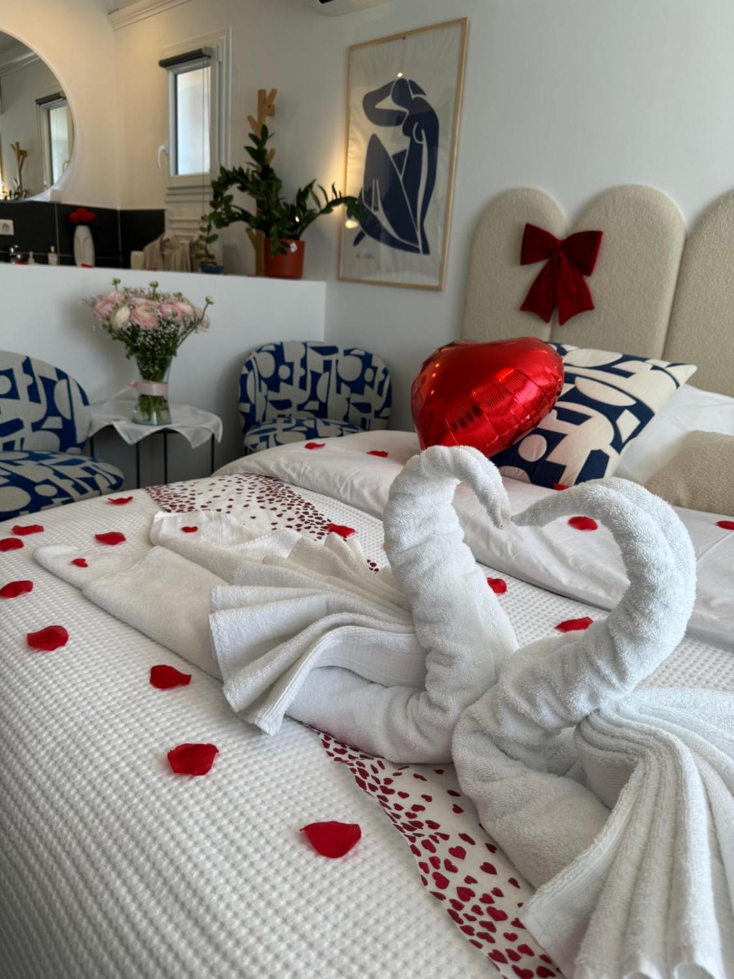 Casa Amor & Spa, Appartement Suite Jacuzzi & Piscine Chauffee Montfort-sur-Argens Esterno foto