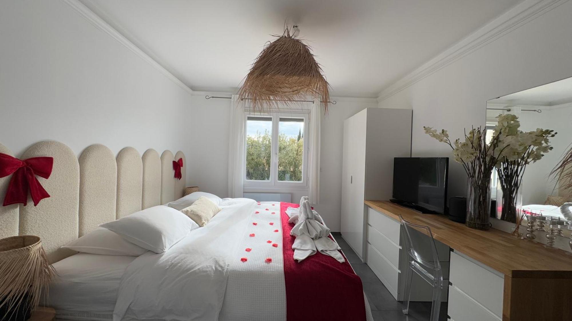 Casa Amor & Spa, Appartement Suite Jacuzzi & Piscine Chauffee Montfort-sur-Argens Esterno foto